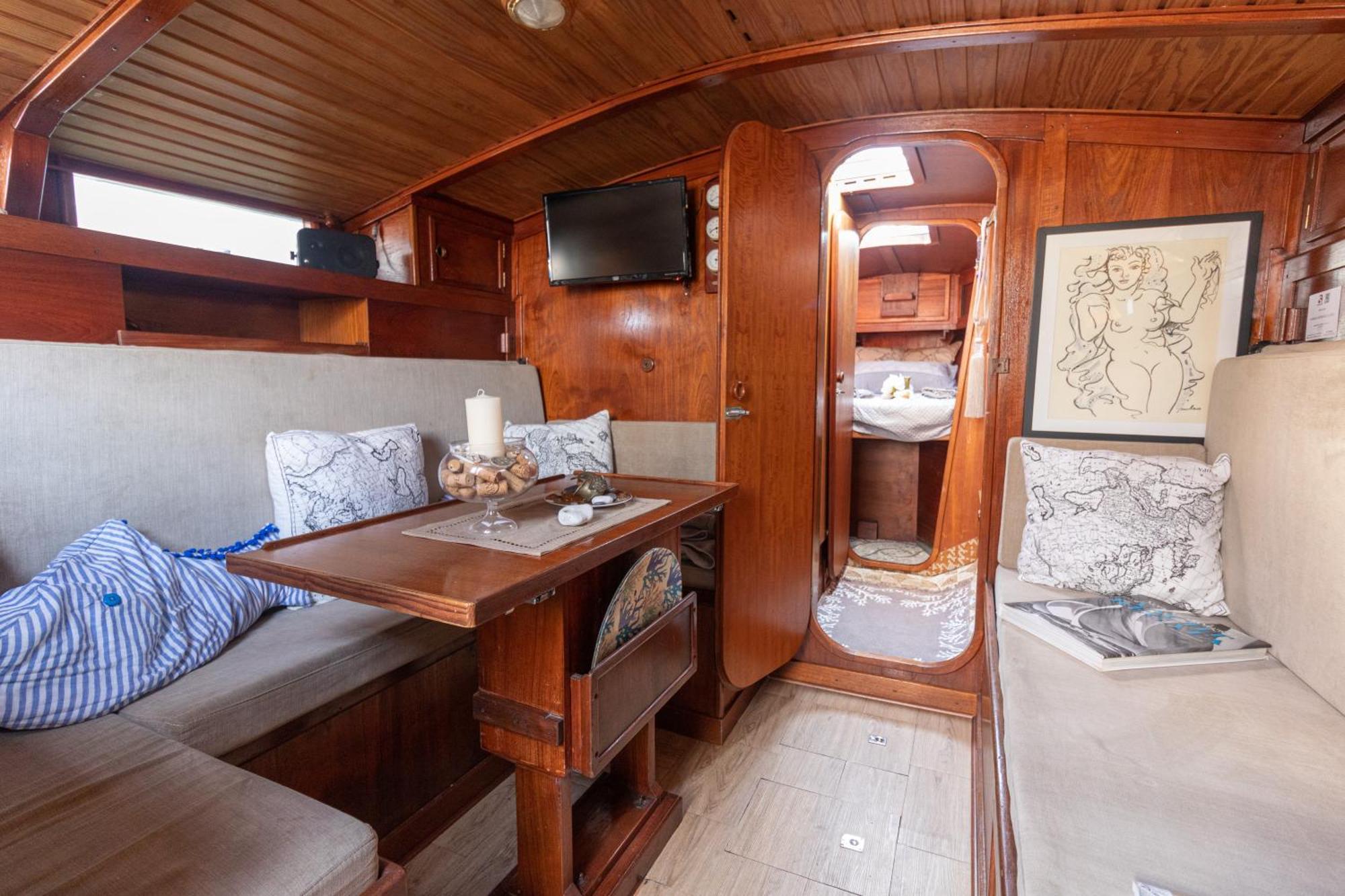 Hotel Quo Vadis Yacht Bari Exterior foto