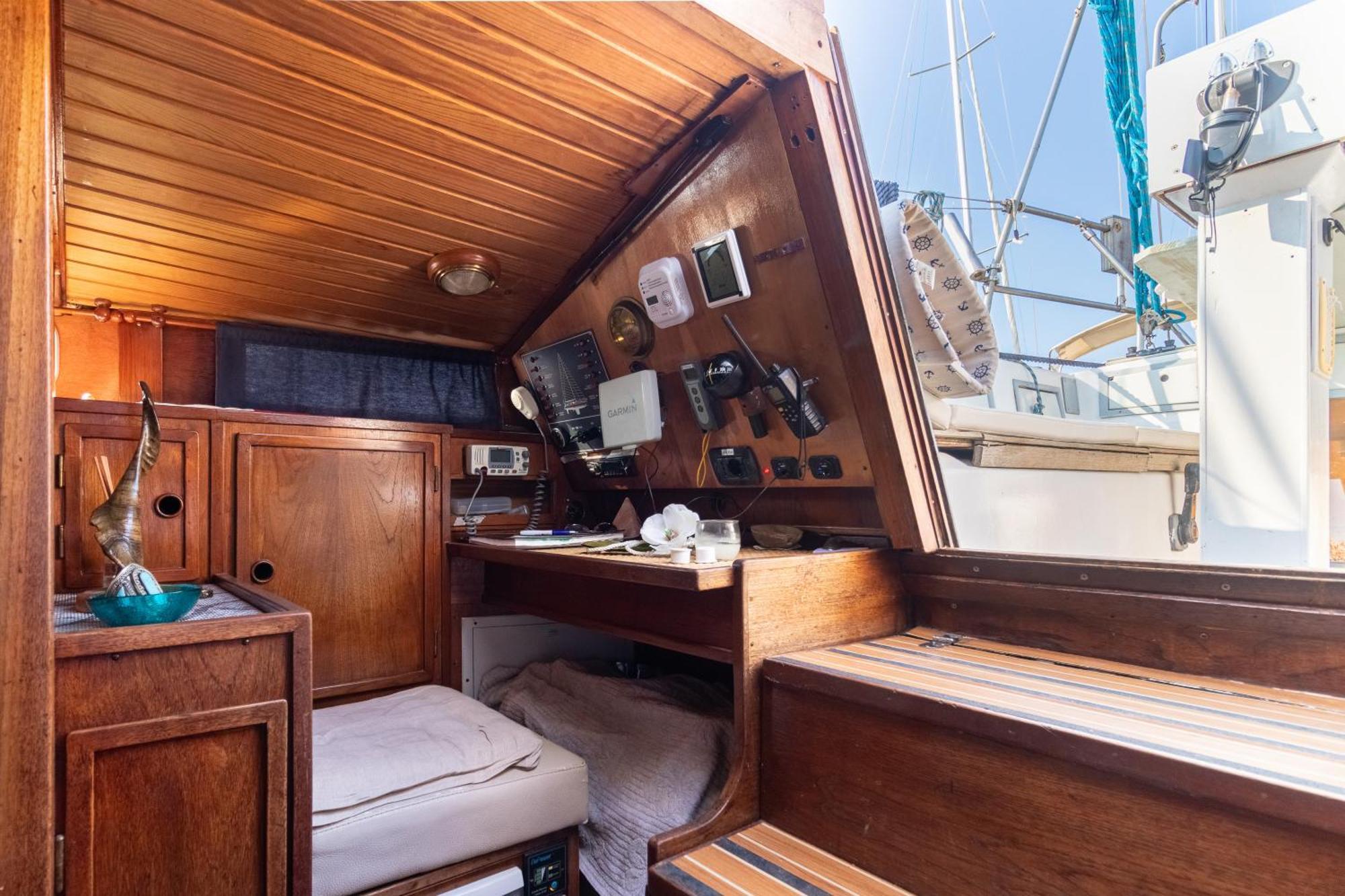 Hotel Quo Vadis Yacht Bari Exterior foto